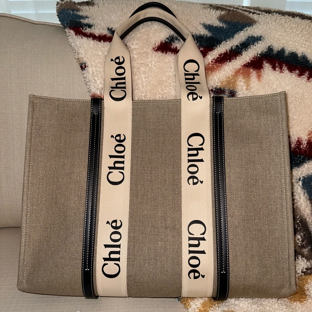 NWT Chloe Large Woody Linen Tote White/Blue